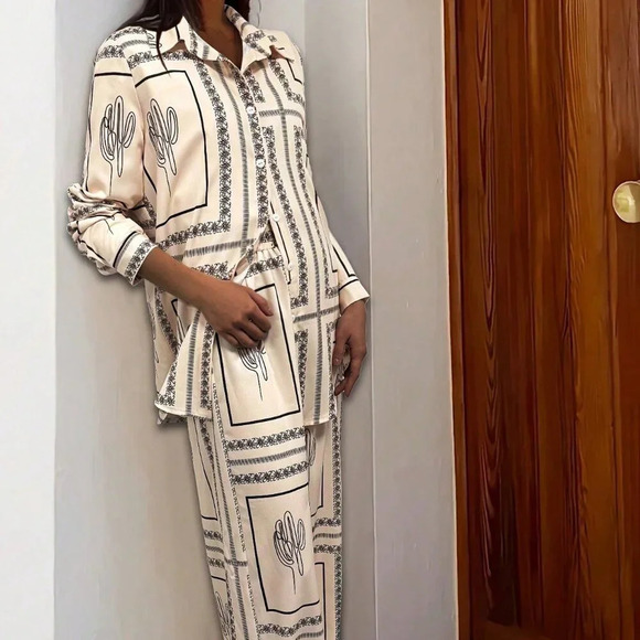 Apricot Casual Women's Random Print Button Decor Long Sleeve Top And Pants Set - Picture 2 of 4